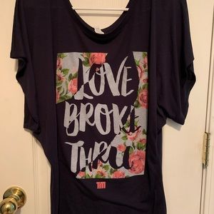 wide sleeve t shirt!